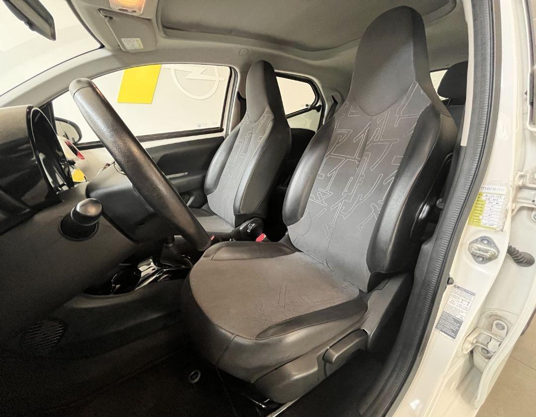 TOYOTA Aygo 2ª serie - Aygo 1.0 VVT-i 69 CV 5 porte x-cool