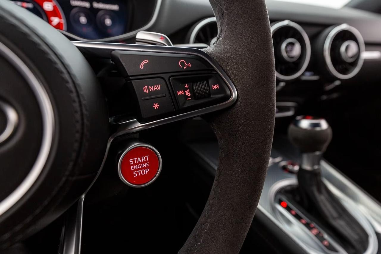 Audi TT RS Coupé 2.5 TFSI quattro S tronic virtiual pdc