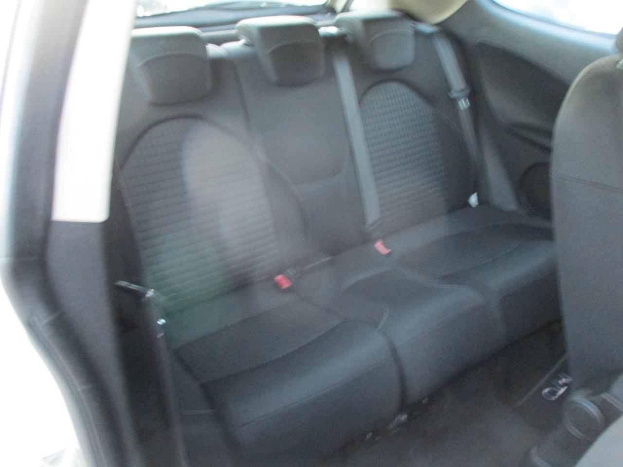 Alfa Romeo MiTo 1.6 JTDm 16V Distinctive Sport Pack