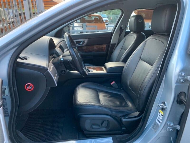 Jaguar XF 3.0 D V6 Premium Luxury