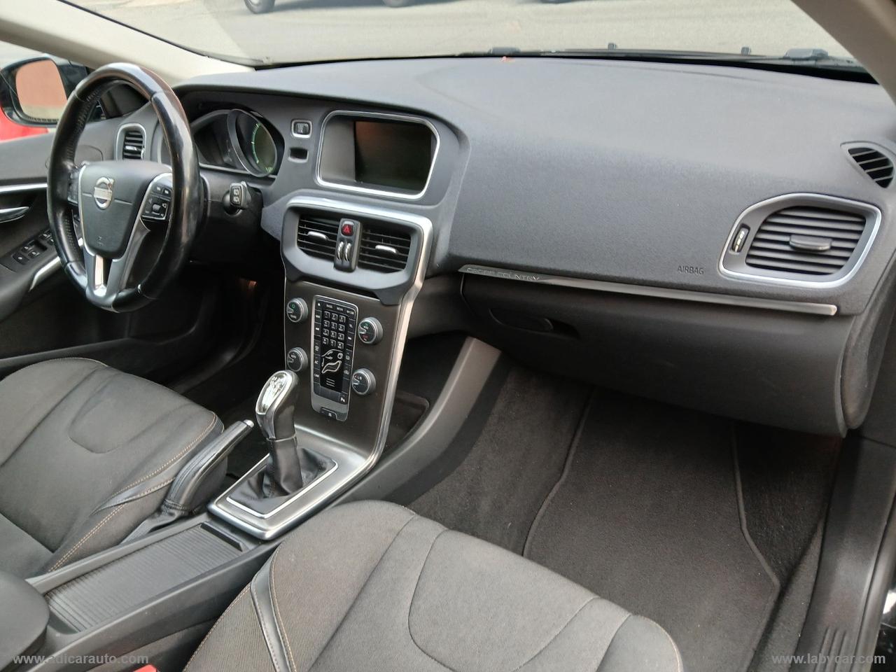 VOLVO V40 Cross Country D2 1.6 Kinetic
