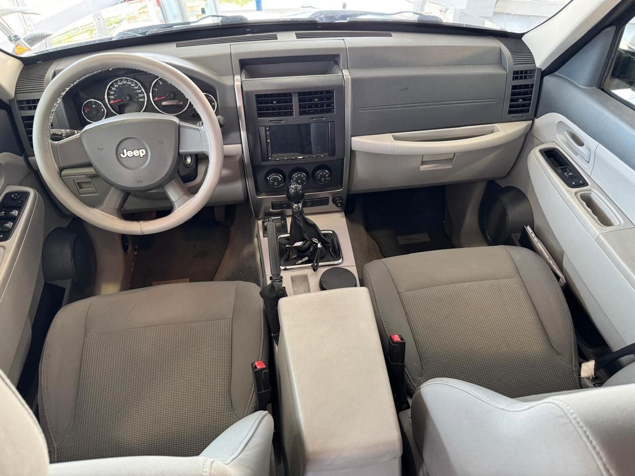 Jeep Cherokee 2.8 CRD DPF Sport