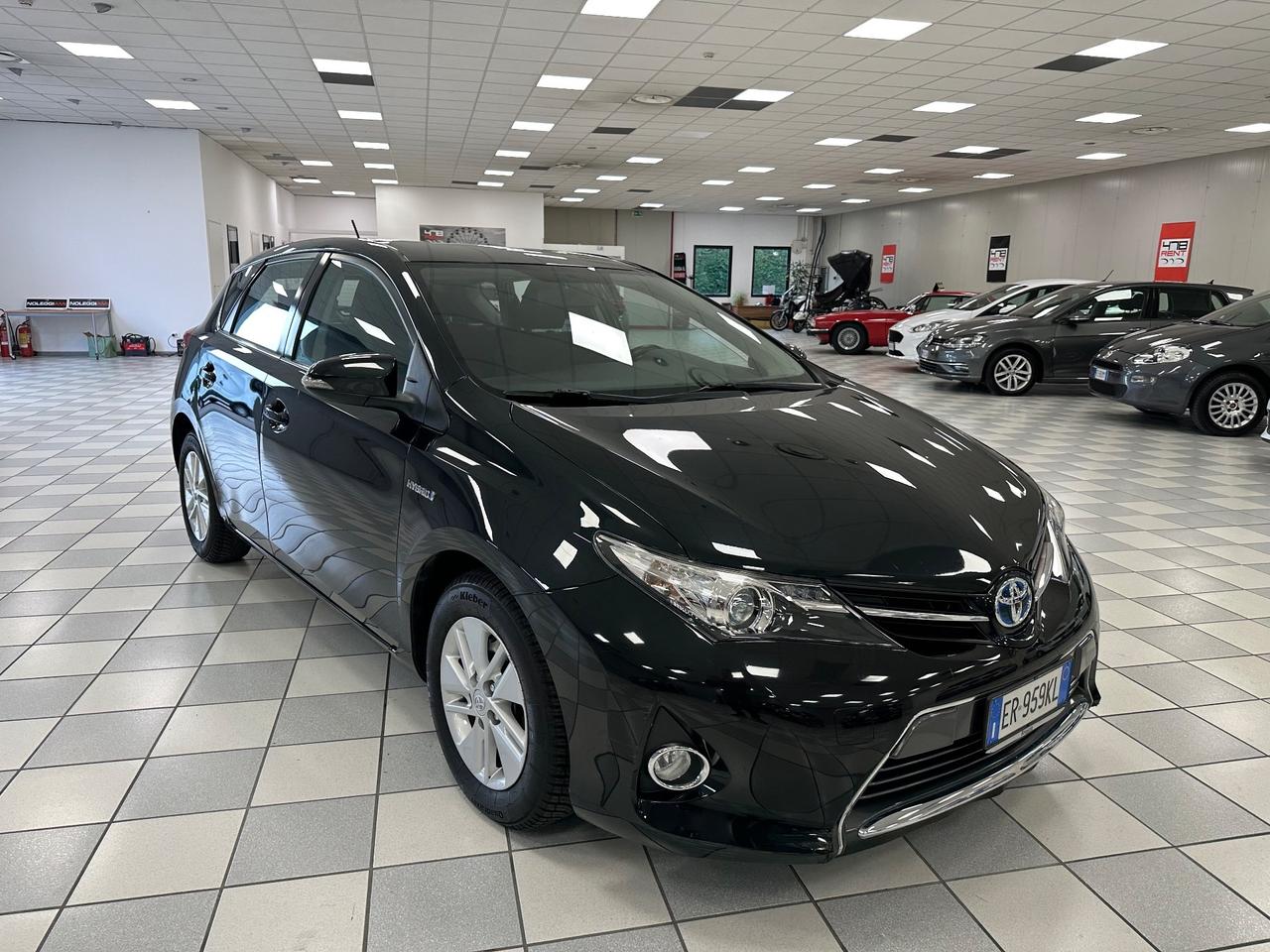 Toyota Auris 1.8 Hybrid Lounge