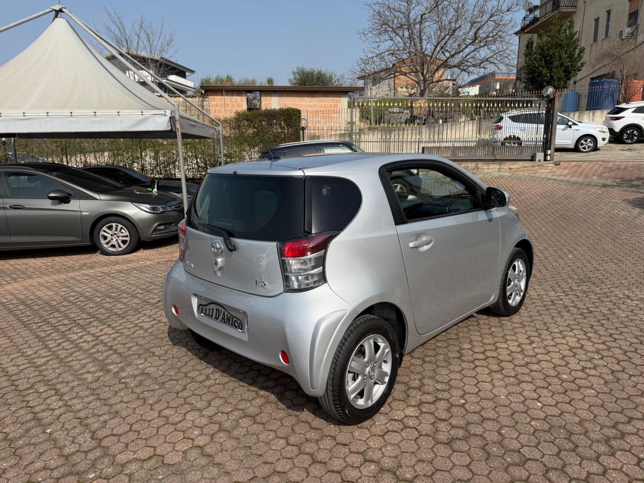 Toyota iQ 1.0