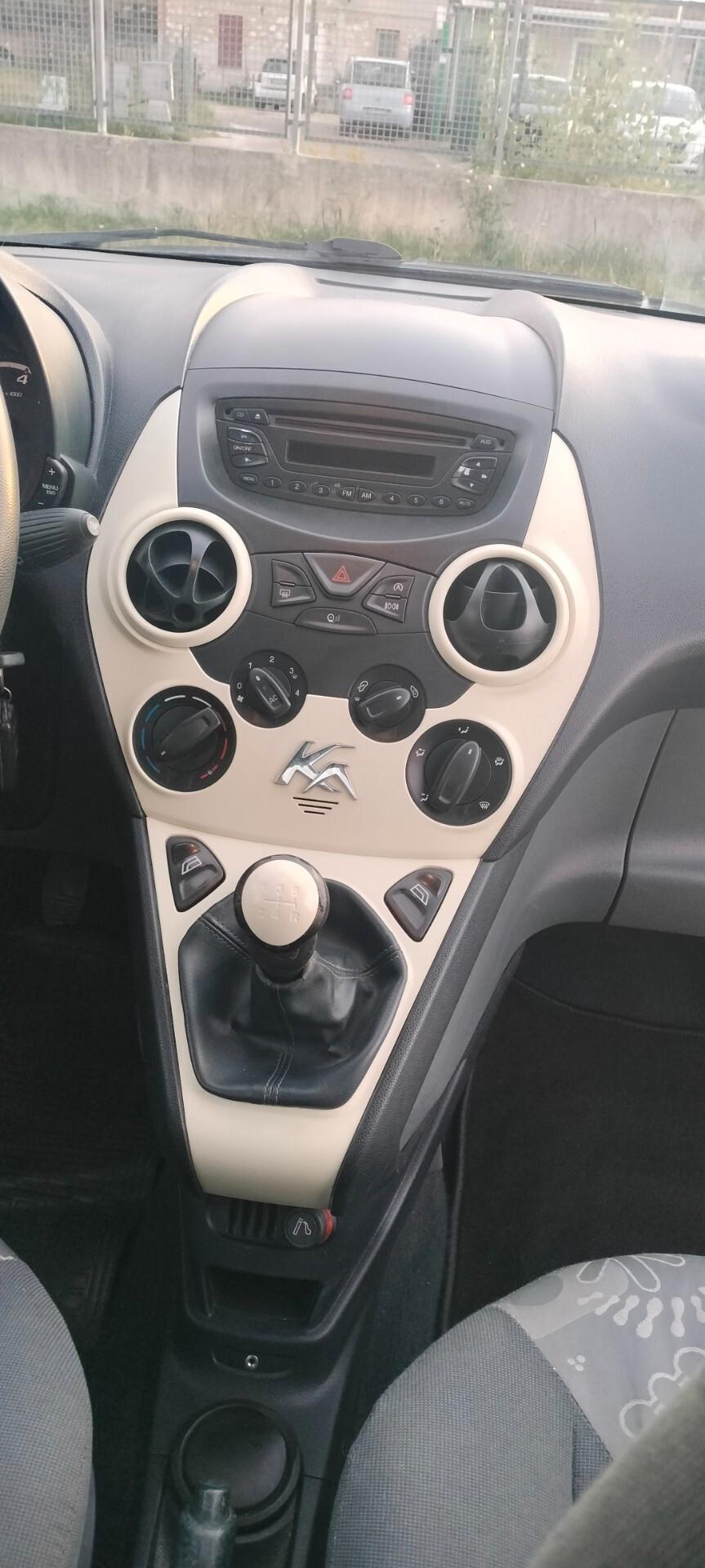 Ford Ka Ka+ 1.2 8V 69CV Titanium