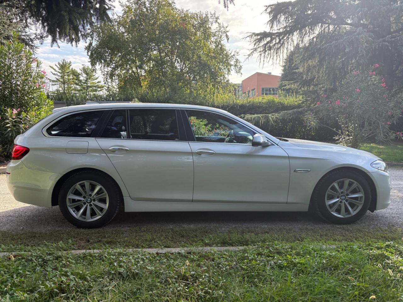 BMW 520d Touring Business 190cv auto EURO6