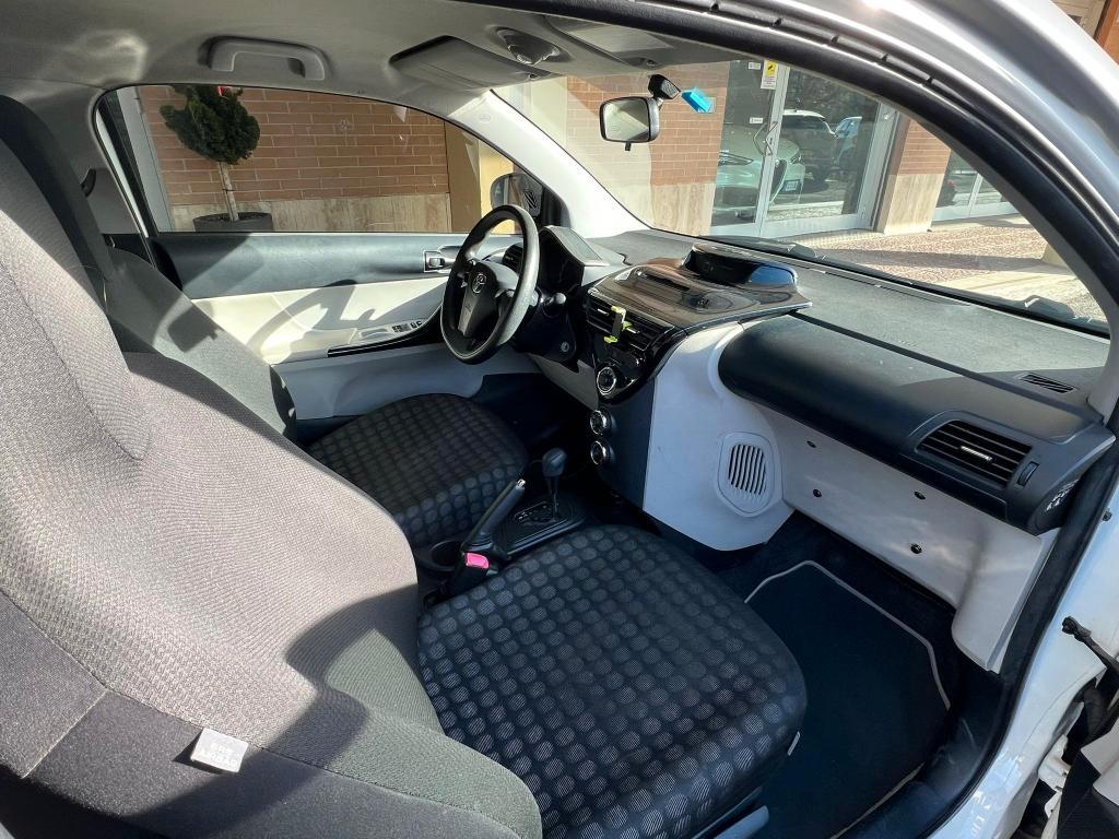 Toyota iQ 1.0 Trend CVT EU5