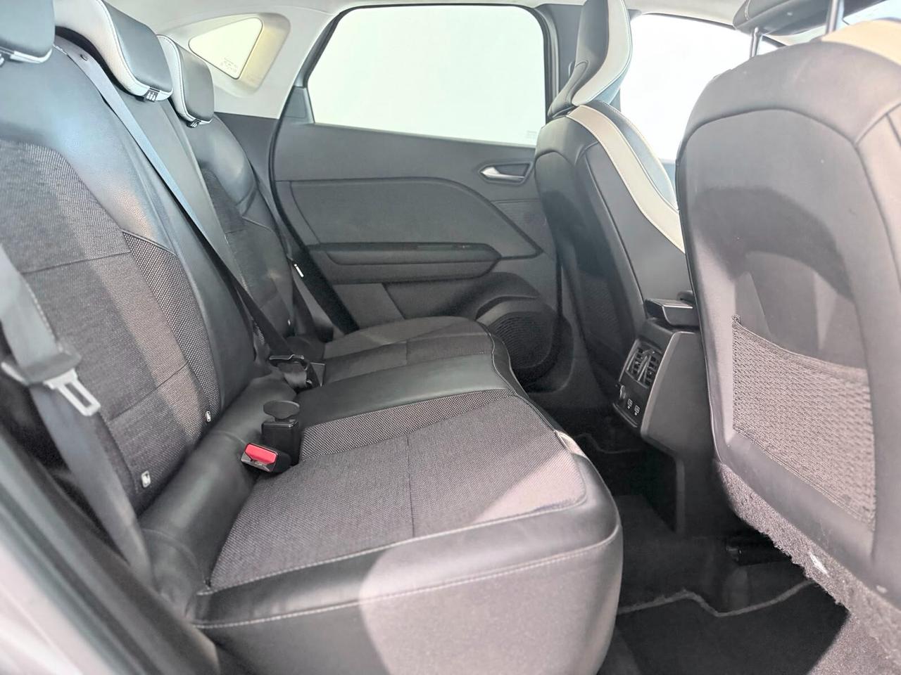 RENAULT CAPTUR FULL HYBRID AUTOMATICA