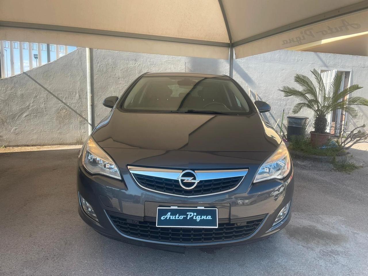 Opel Astra 1.4 Turbo 140CV 5 porte GPL Tech Cosmo