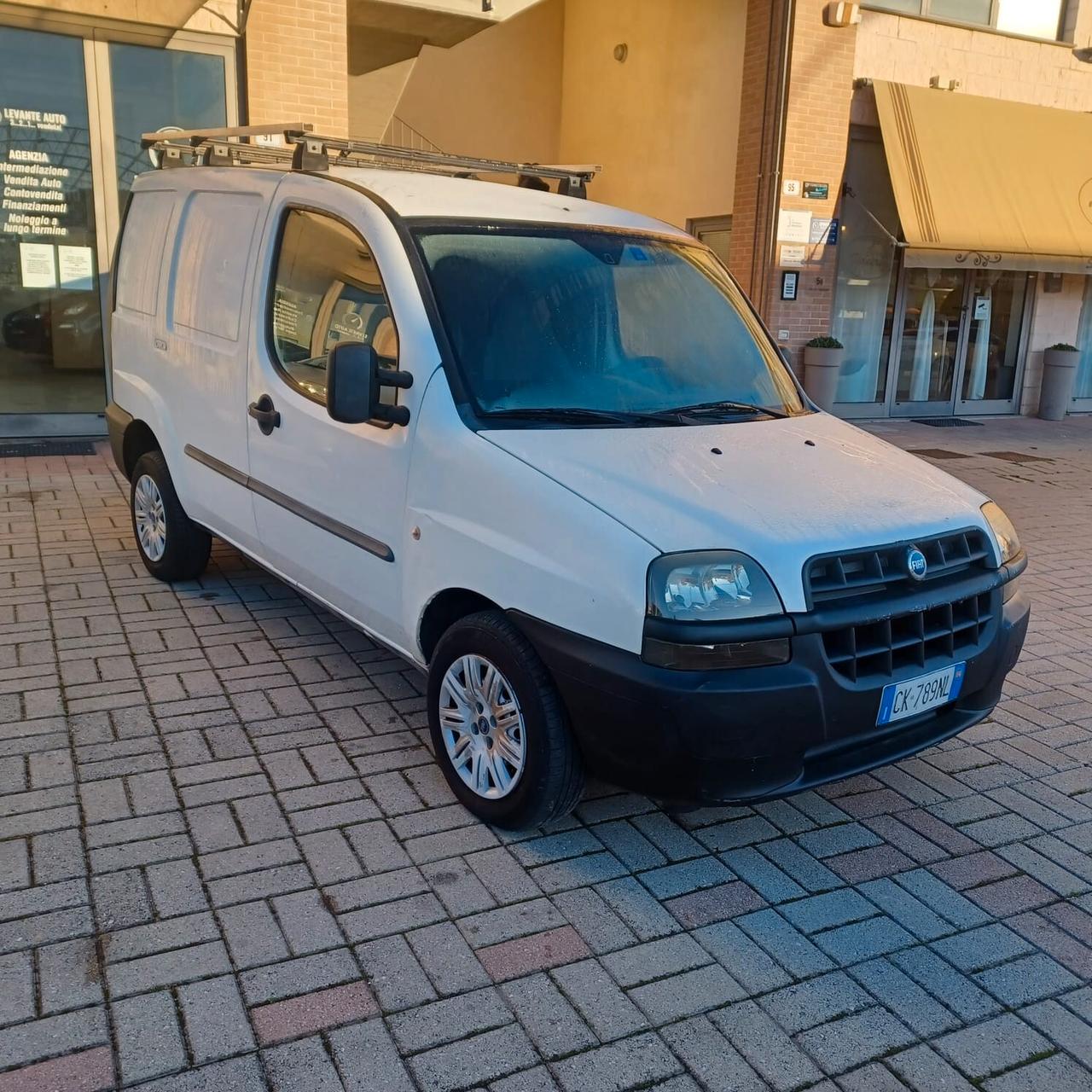 147.038 KM FIAT DOBLO 1.2 FURGONE 2 POSTI