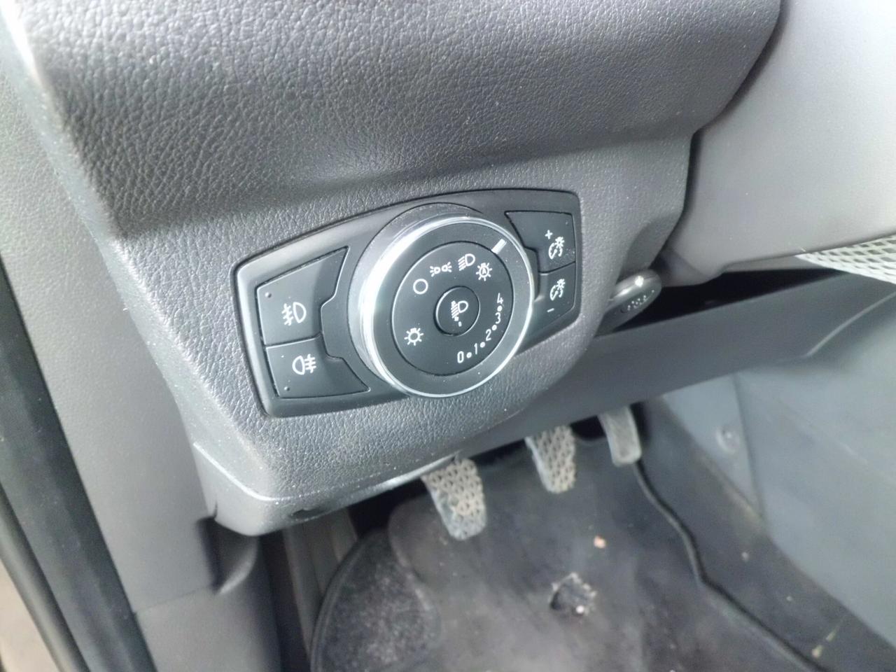 Ford Tourneo Connect Connect7 1.5 TDCi 120 CV Titanium