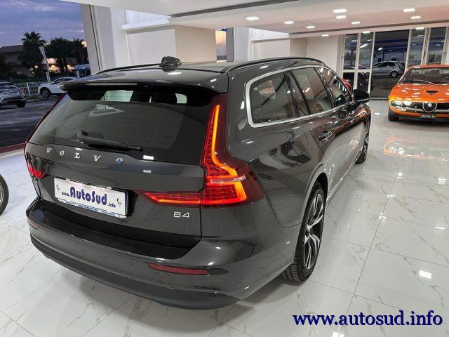 VOLVO V60 B4 (d) automatico Ultimate Dark