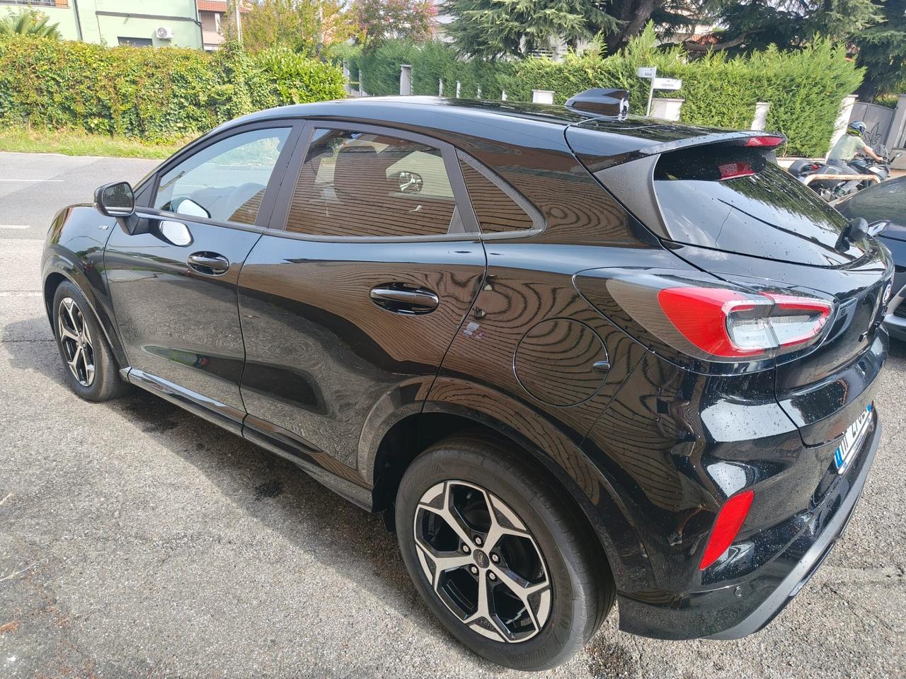Ford Puma 1.0 EcoBoost Hybrid 125 CV S&S aut. ST-Line