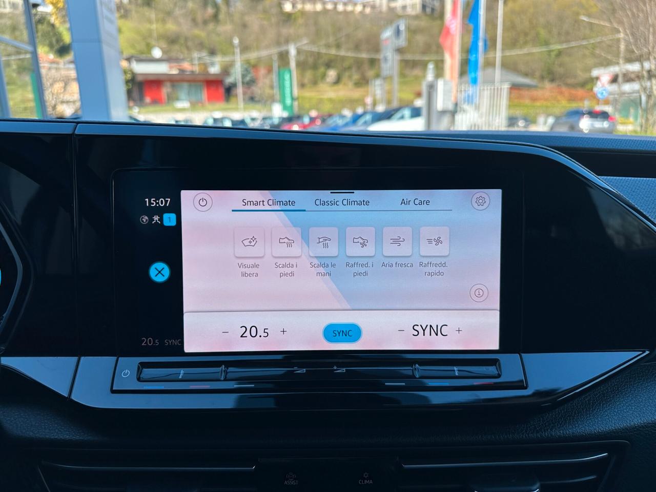 Volkswagen Caddy 2.0 TDI 122 CV DSG Style