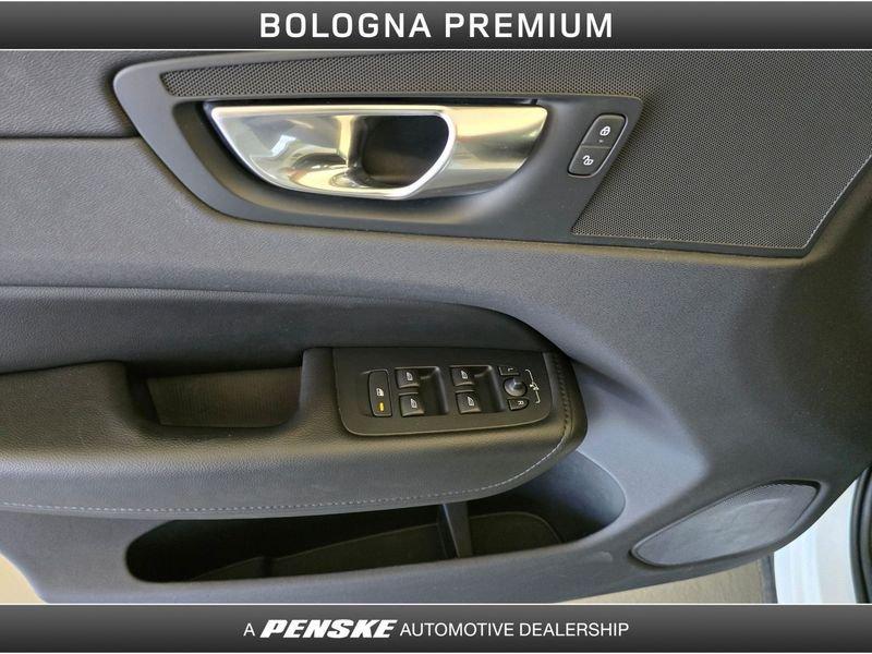 Volvo XC60 XC60 B4 (d) Geartronic Momentum Pro N1 - AUTOCARRO