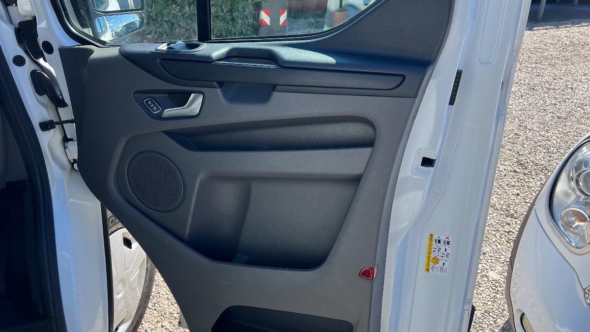 transit custom 320 2.0 tdci 130cv combi TREND L1H1