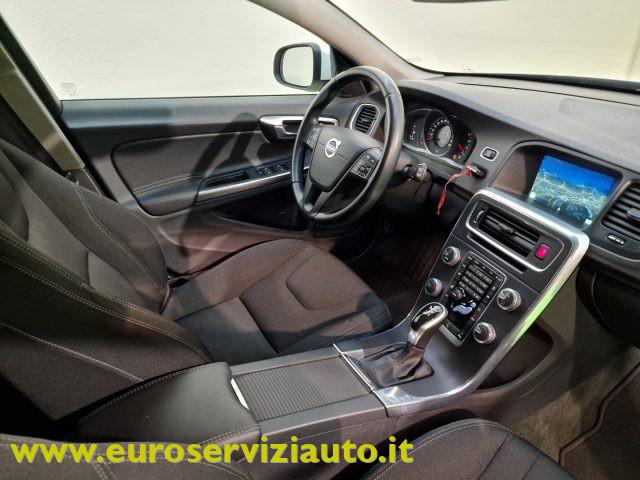 VOLVO V60 D2 1.6 Powershift Kinetic N1