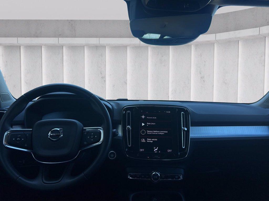 VOLVO XC40 1.5 t3 Momentum Pro 163cv auto my21 del 2020