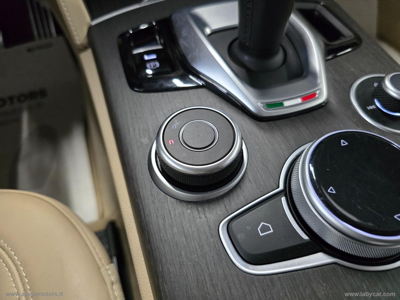 ALFA ROMEO Stelvio 2.2 T.diesel 210 CV AT8 Q4 Ti