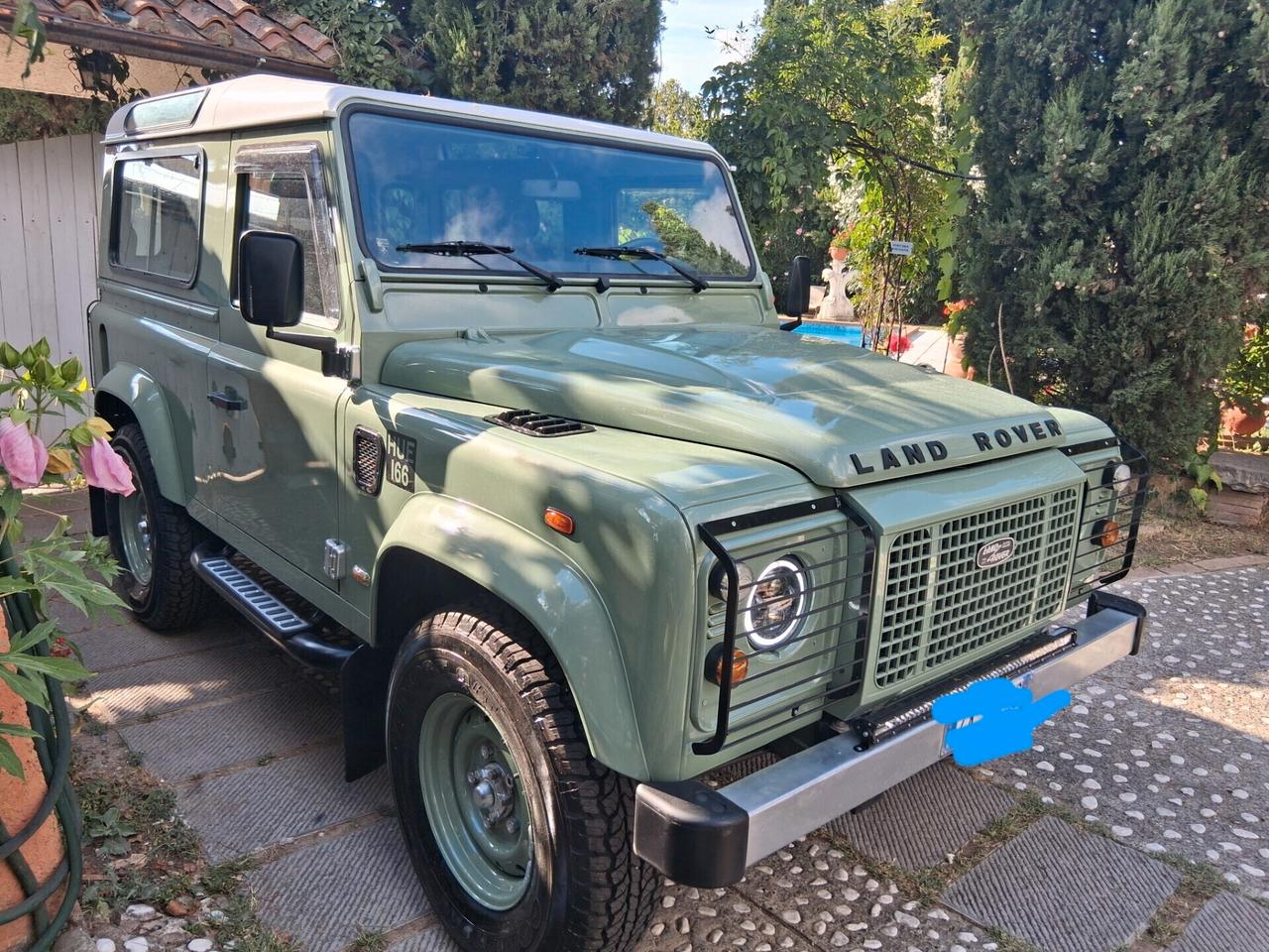 Land Rover Defender 90 2.2 TD4 Station Wagon E N1