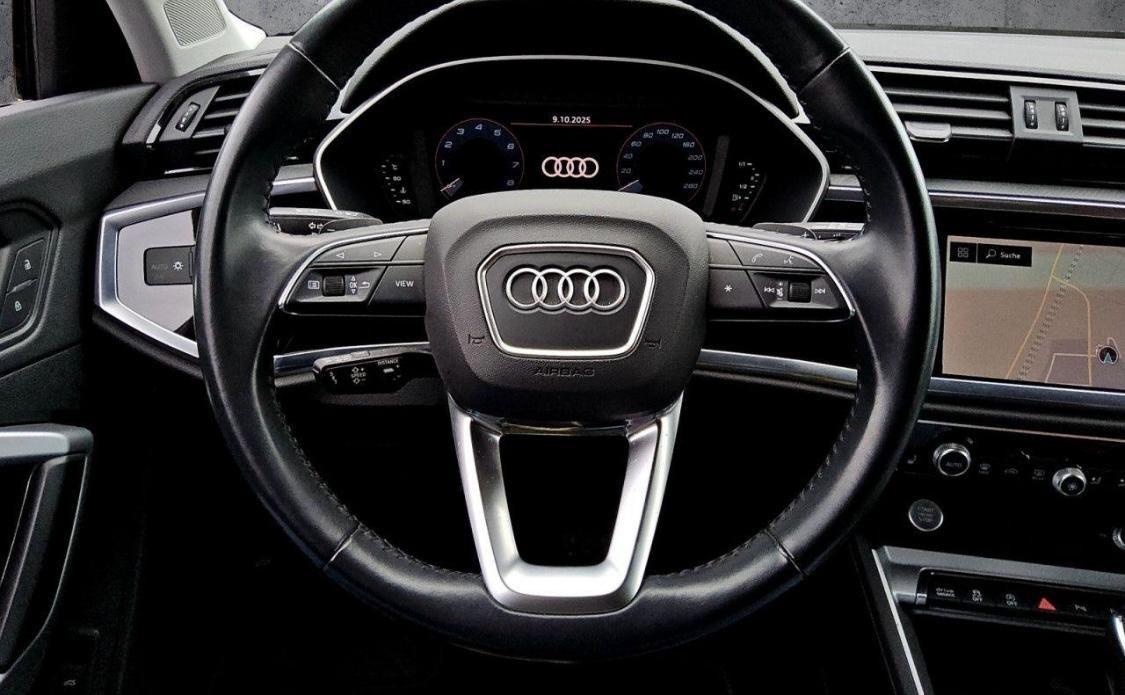 Audi Q3 35 TFSI Business Advanced-Rata 290€