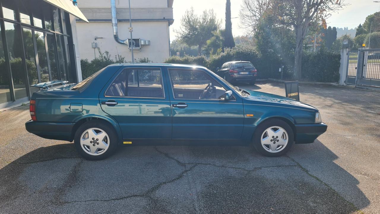 Lancia Thema 8.32 verde reflex
