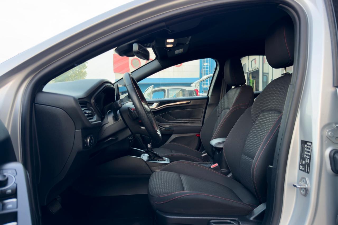 Ford Focus EcoBoost Hybrid 125 CV ST-Line