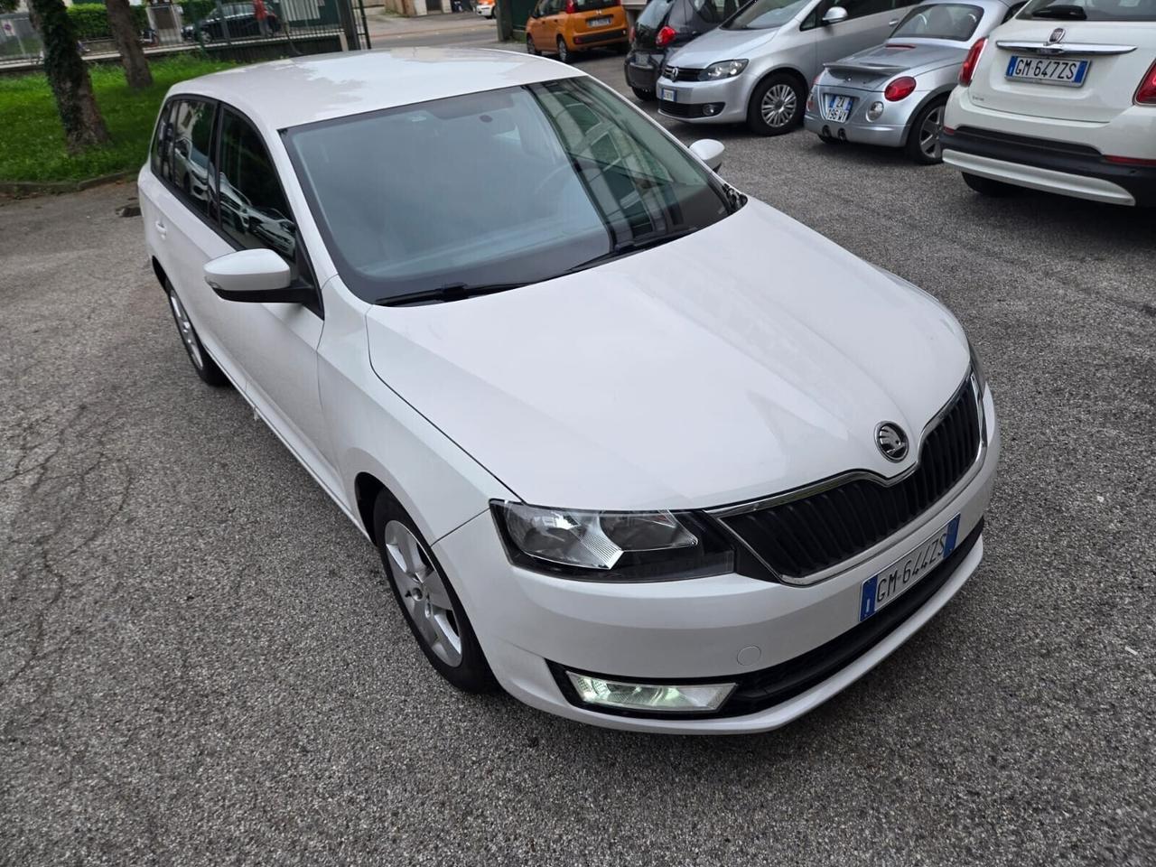 Skoda Rapid 1.6 TDI 115 CV Gancio Traino