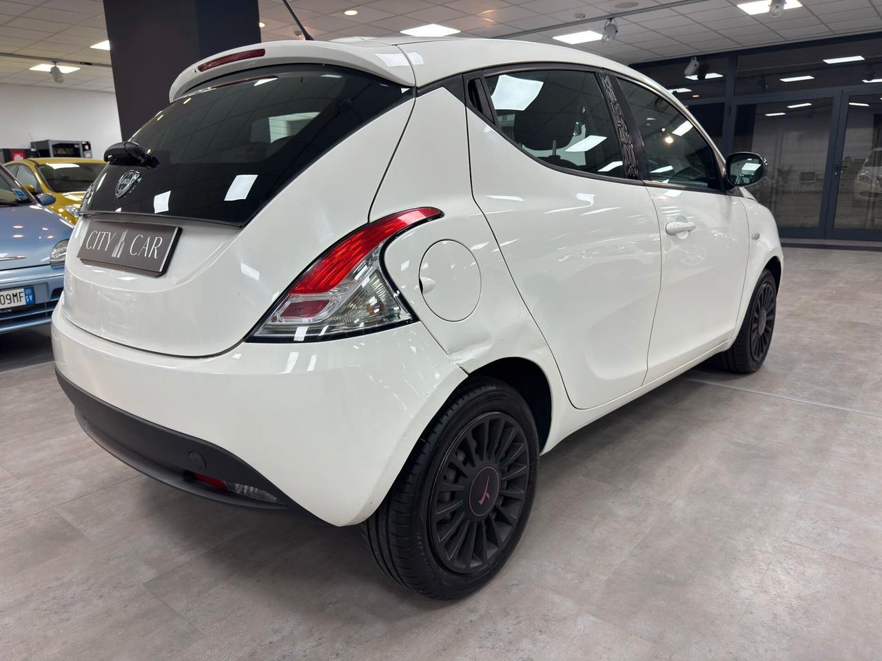 Lancia Ypsilon 1.3 MJT 16V 95 CV 5 porte S&S Platinum