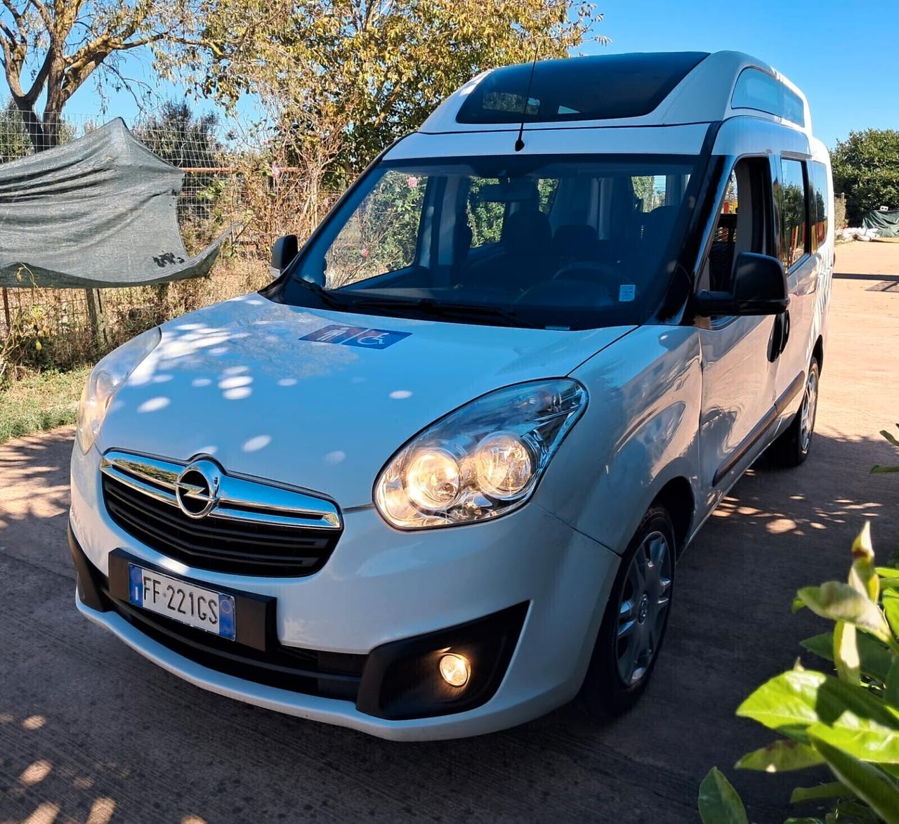 Opel Combo EURO 6 TETTO ALTO TRASPORTO DISABILI