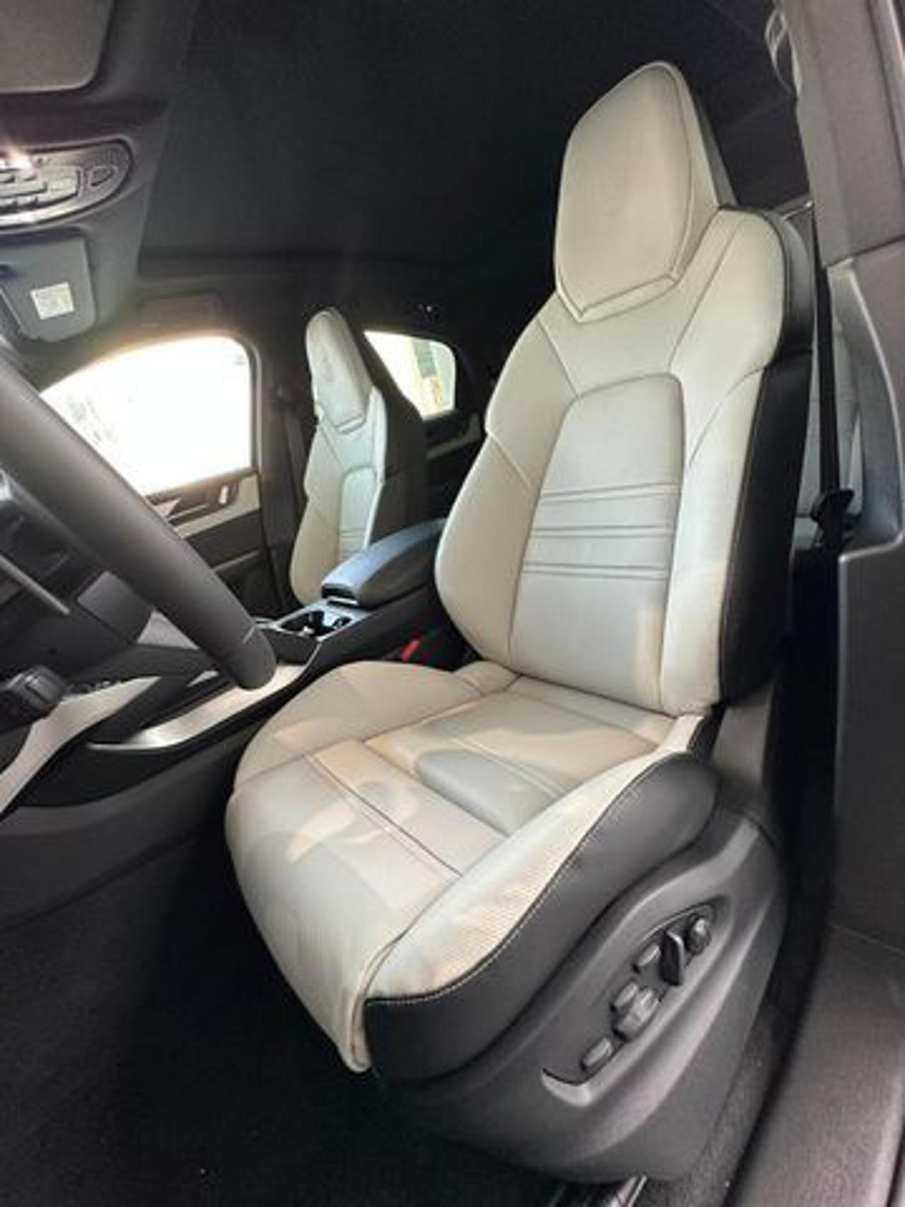 PORSCHE Cayenne Coupé 3.0 V6*Matrix-Bose-Ordinabile*