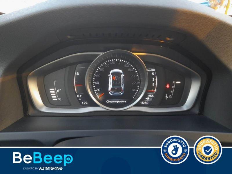 Volvo V60 Cross Country 2.4 D4 MOMENTUM AWD GEARTRONIC