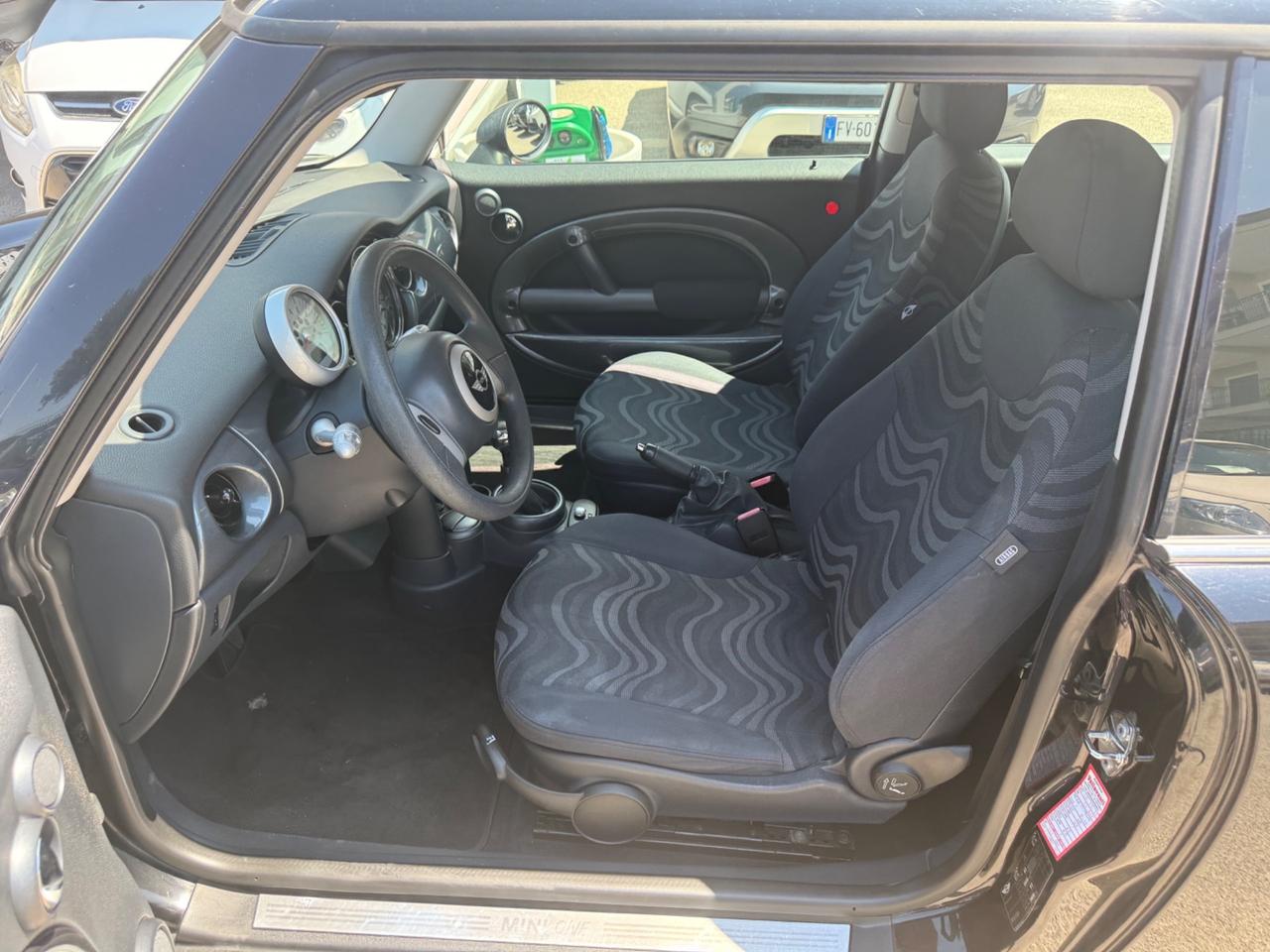 Mini 1.6 16V One soli 110.000km