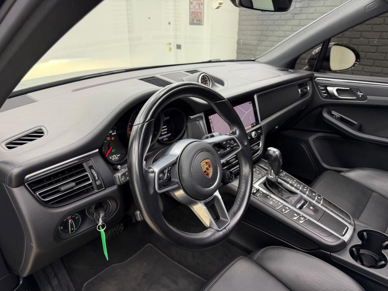 Porsche Macan 2.0 IPER FULL TETTO