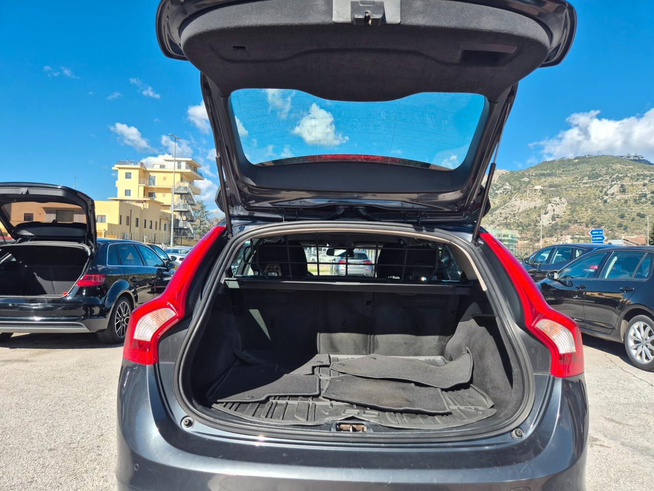 Volvo V60 D2 Geartronic Summum