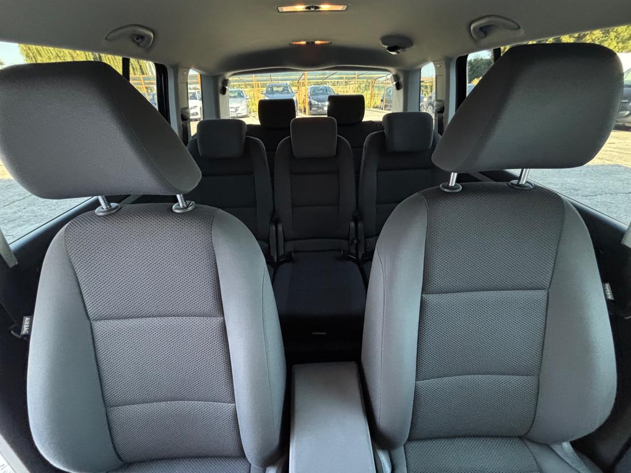 Volkswagen Touran 1.6 TDI 7 POSTI. Garanzia 12mesi