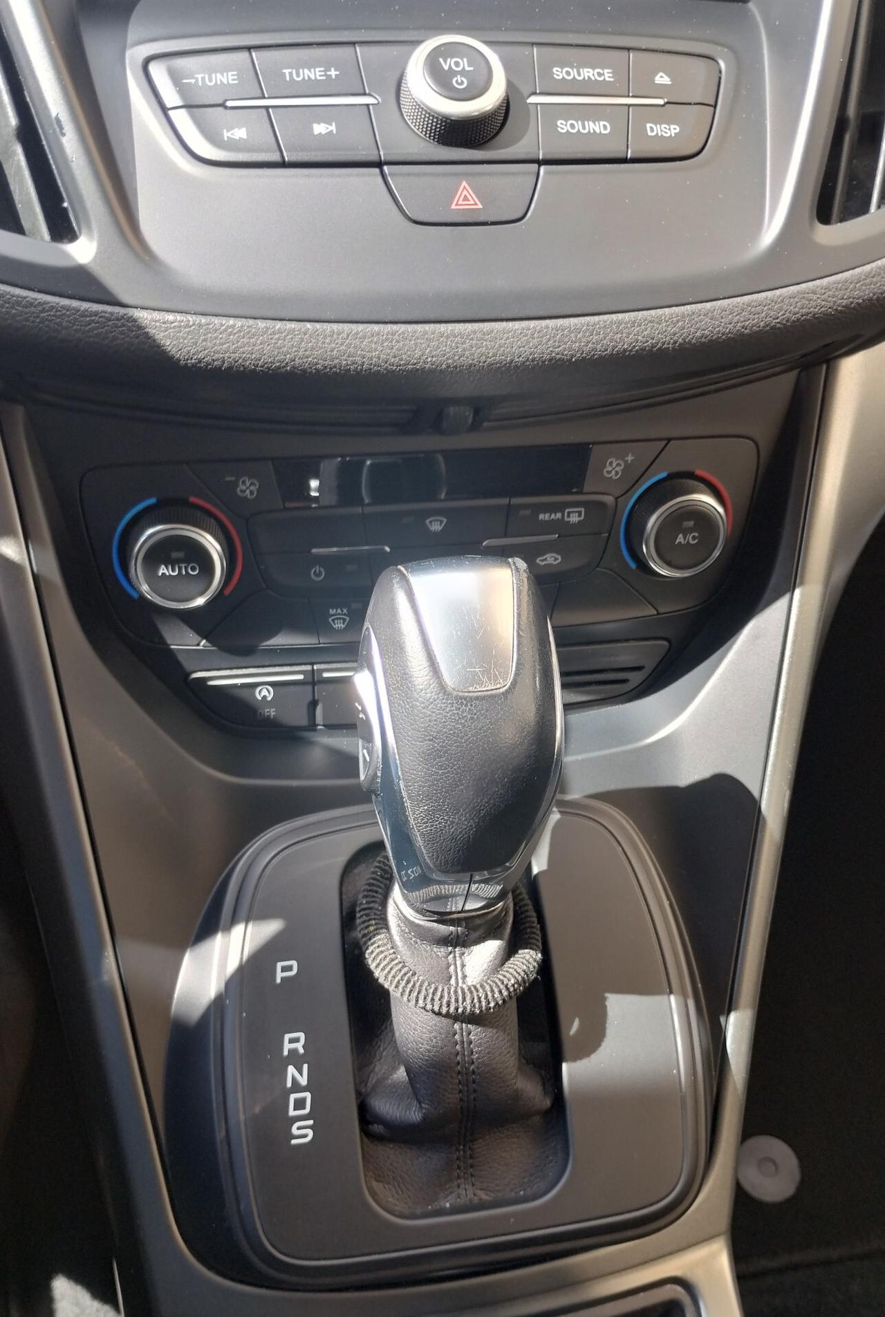 Ford Kuga 2.0 TDCI 150 CV S&S 4WD Powershift Business