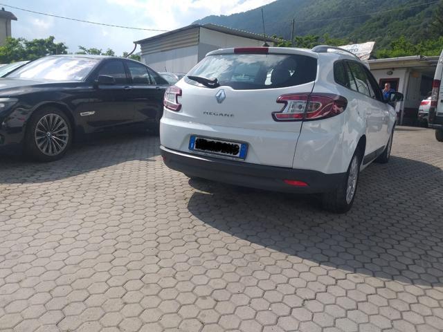 RENAULT Megane Mégane 1.6 16V SporTour Attractive