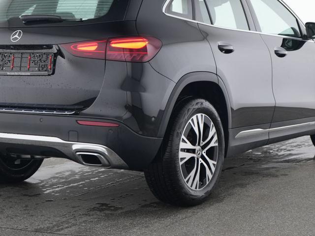 MERCEDES-BENZ GLA 180 Automatic Advanced