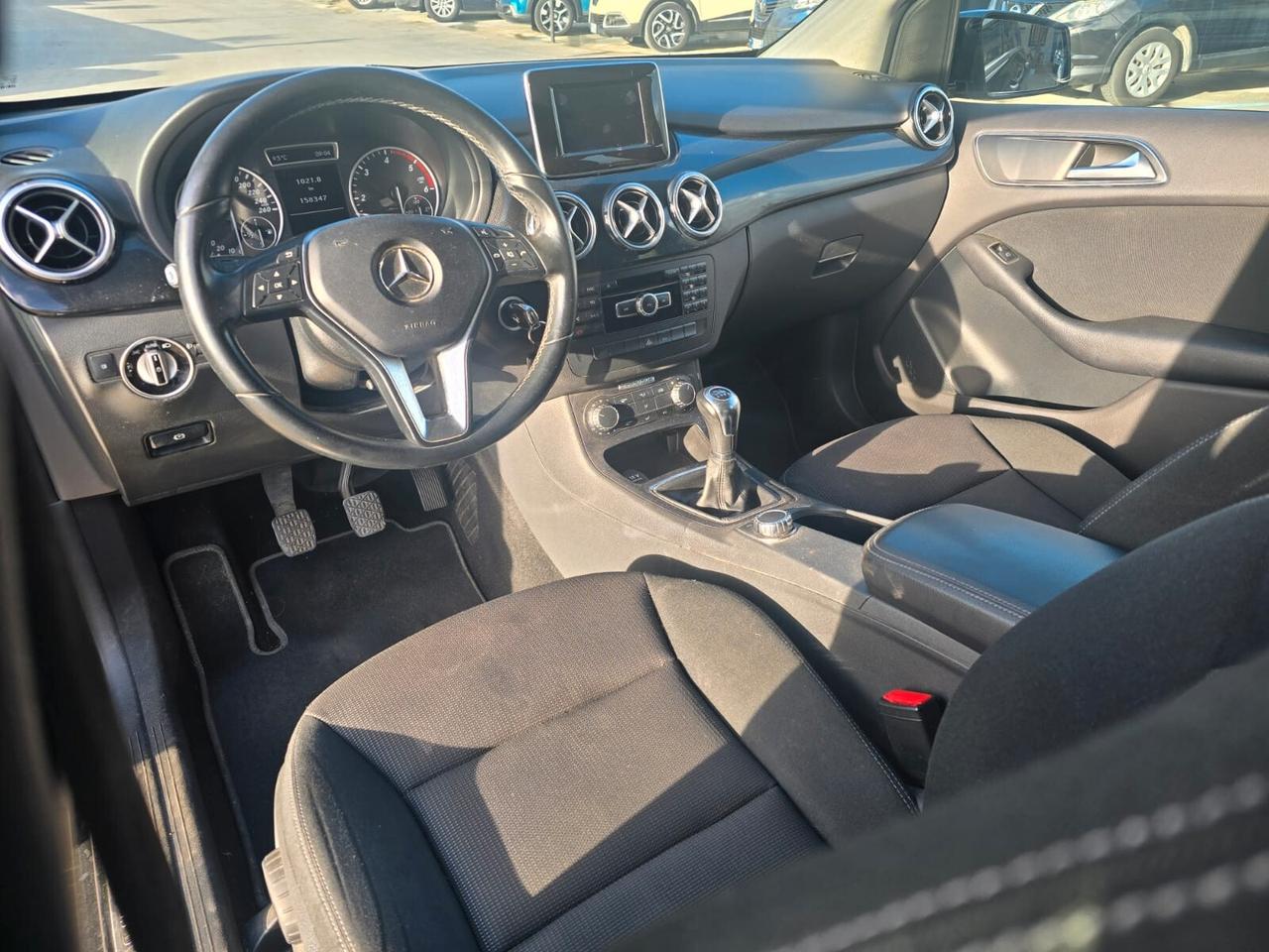 Mercedes-benz B 180 CDI BlueEFFICIENCY Executive