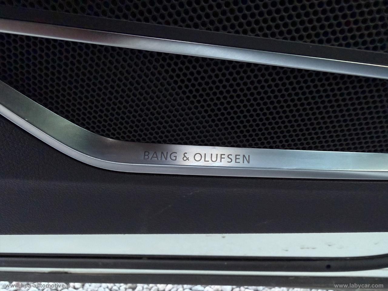 AUDI Q3 SPORTBACK 2.0TDI S-tronic S-Line LED NAVI PELLE CERCHI 19 RETROCAMERA