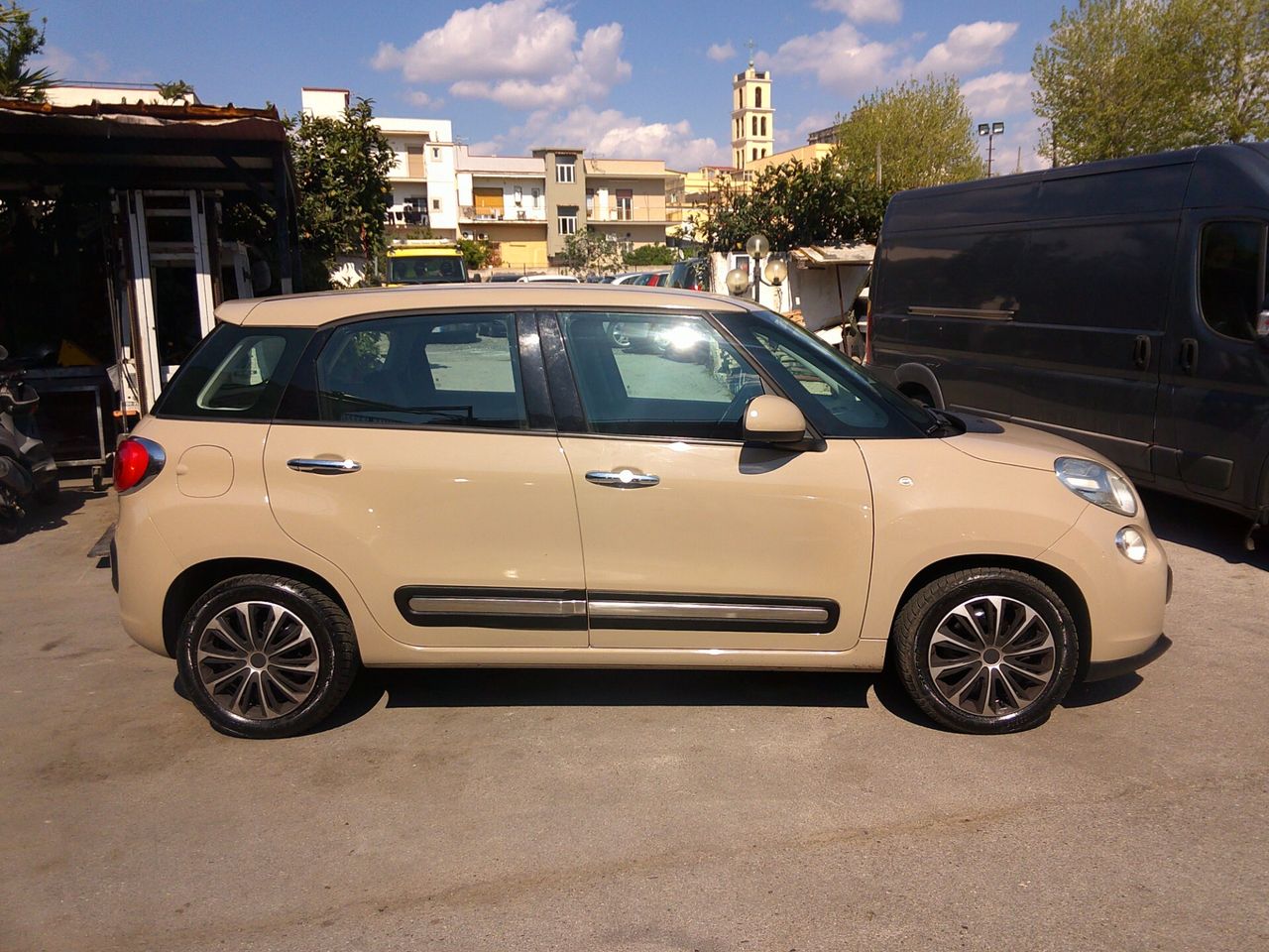 Fiat 500L 2016 photo 2