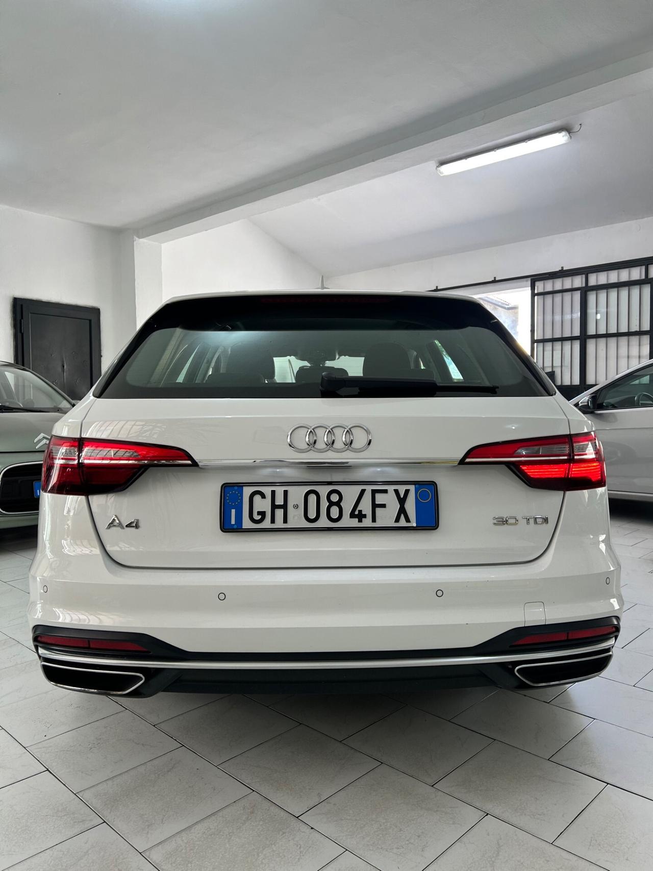 Audi A4 Avant 30 TDI/136 CV S tronic