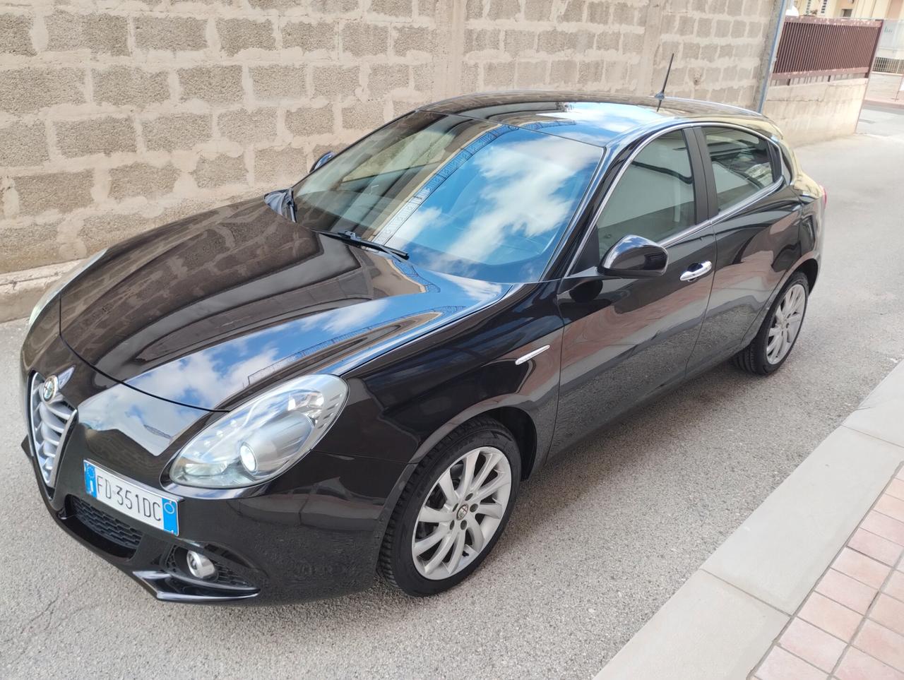 Alfa Romeo Giulietta 1.6 JTDm-2 120 CV Distinctive