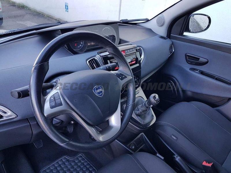 Lancia Ypsilon Ypsilon 1.0 firefly hybrid Gold s&s 70cv 5p.ti
