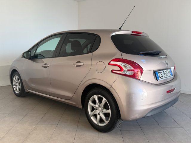 PEUGEOT 208 1° serie 1.2 VTi 82 CV 5 porte Allure