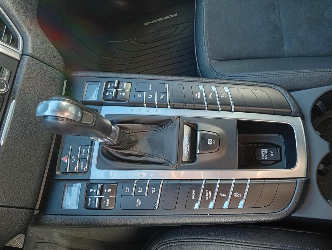 Porsche Macan S