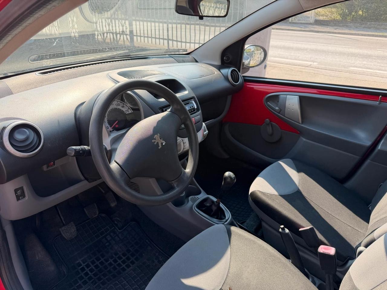 Peugeot 107 1.0 68CV 5p. Desir