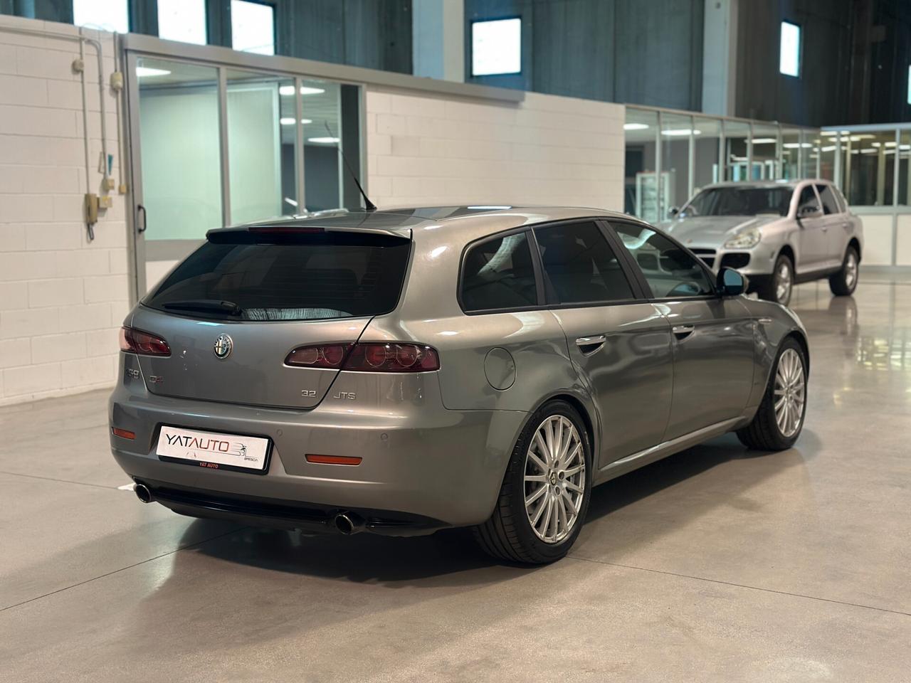 Alfa Romeo 159 3.2 JTS V6 24V Q4 Sportwagon Distinctive
