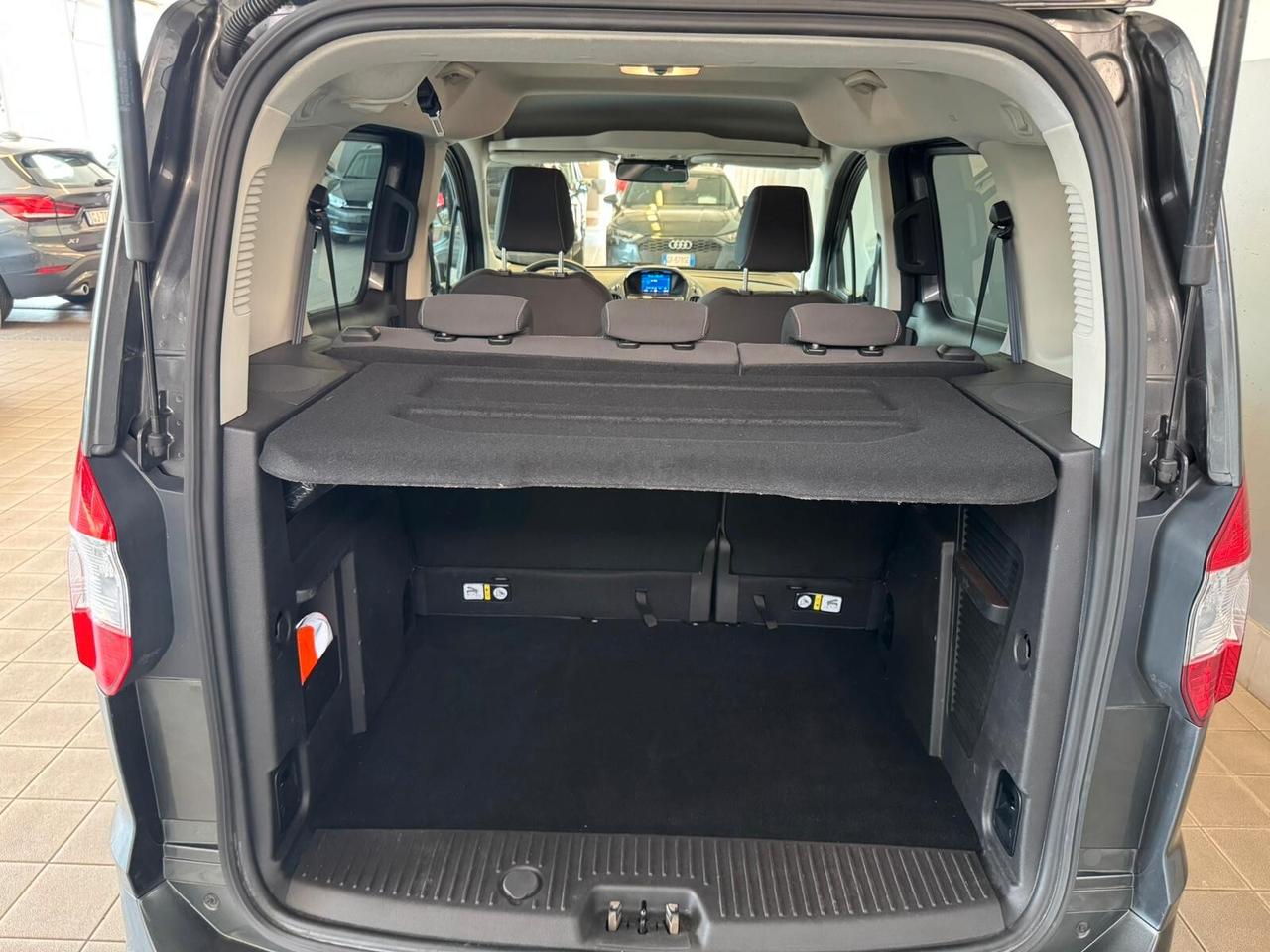 Ford Tourneo Courier 1.5 TDCI 75 CV Titanium